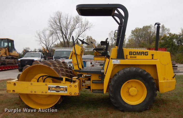 image for item DH3291 1998 Bomag BW172PD-2  vibratory single drum roller