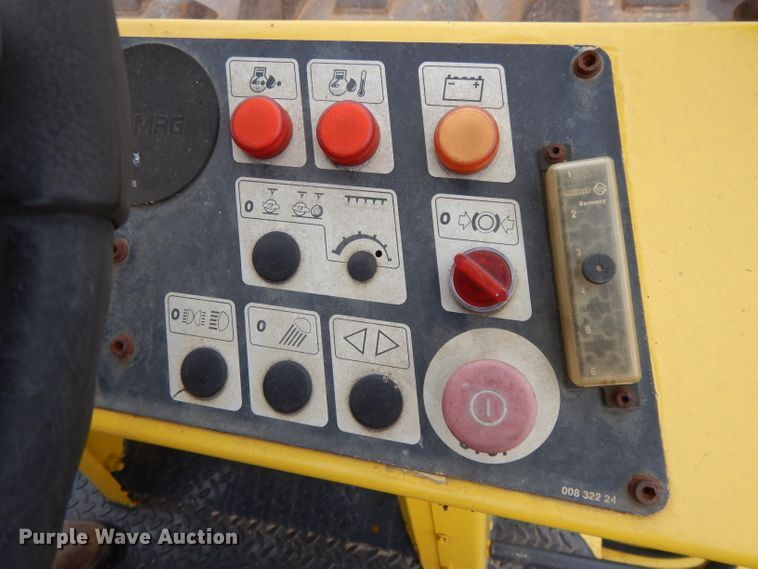 image for item DH3291 1998 Bomag BW172PD-2  vibratory single drum roller