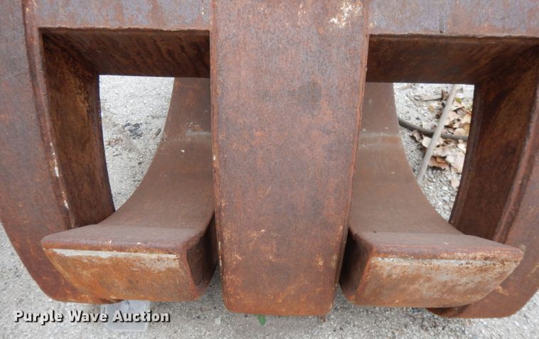 image for item DH3292 44" grapple