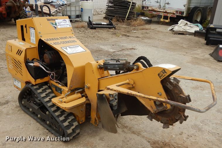 image for item DH3300 2014 Vermeer SC30TX stump grinder