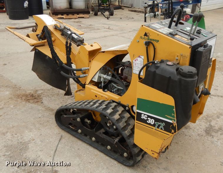 image for item DH3300 2014 Vermeer SC30TX stump grinder