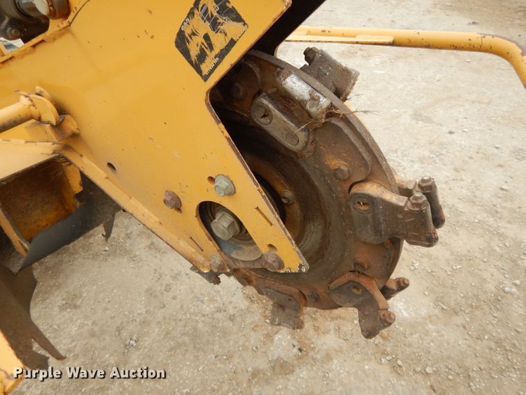 image for item DH3300 2014 Vermeer SC30TX stump grinder