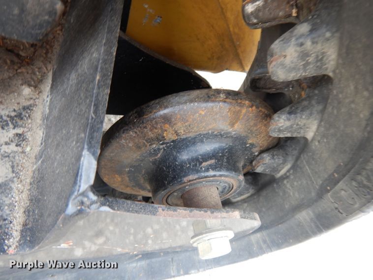 image for item DH3300 2014 Vermeer SC30TX stump grinder