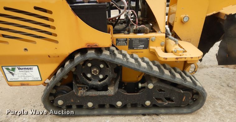 image for item DH3300 2014 Vermeer SC30TX stump grinder