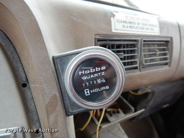 image for item DH3317 1989 Ford L8000  water truck