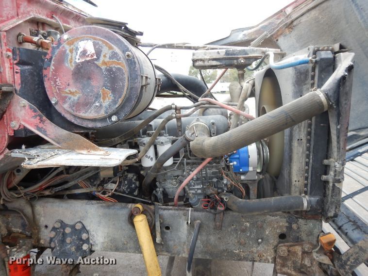 image for item DH3317 1989 Ford L8000  water truck