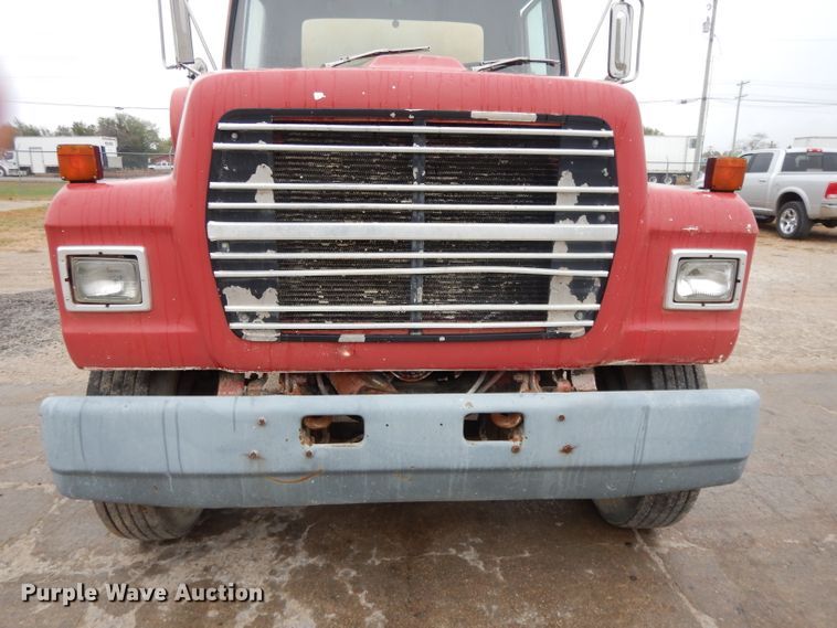 image for item DH3317 1989 Ford L8000  water truck