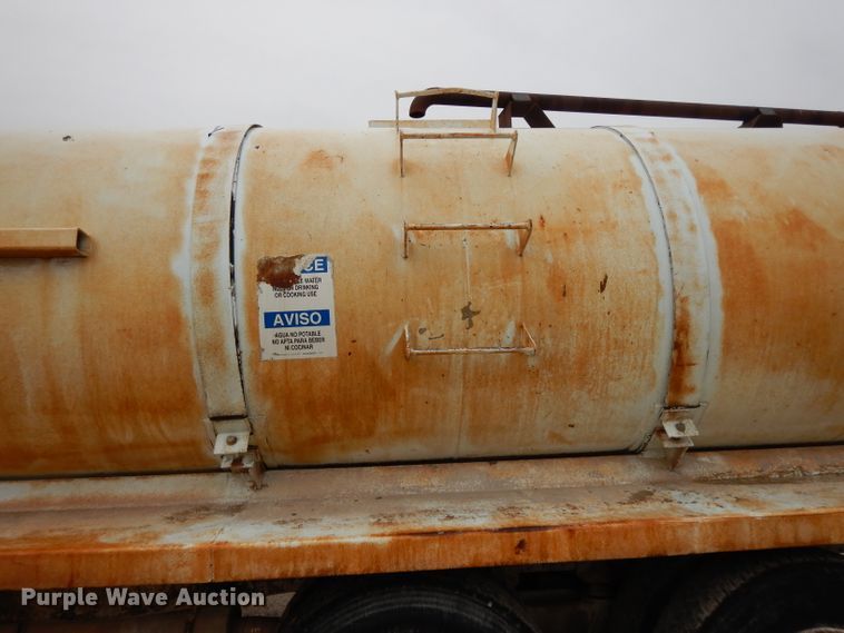 image for item DH3317 1989 Ford L8000  water truck