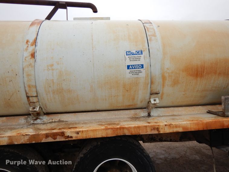 image for item DH3317 1989 Ford L8000  water truck