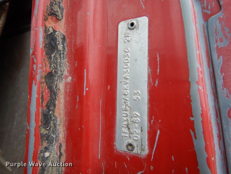 image for item DH3317 1989 Ford L8000  water truck