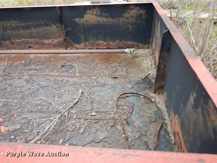 image for item DH3320 2,000 gallon fuel tank