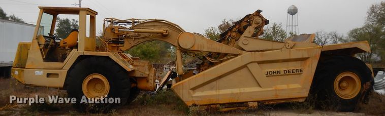 image for item DH3321 1984 John Deere 862  elevating scraper