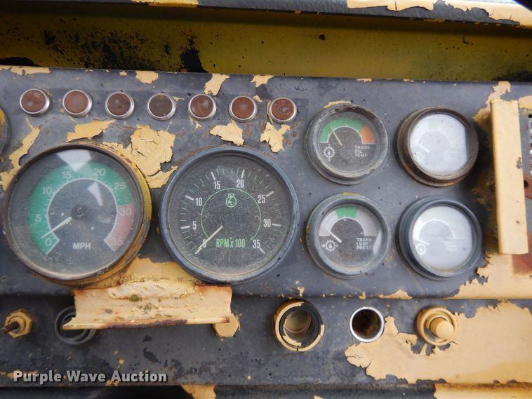 image for item DH3321 1984 John Deere 862  elevating scraper