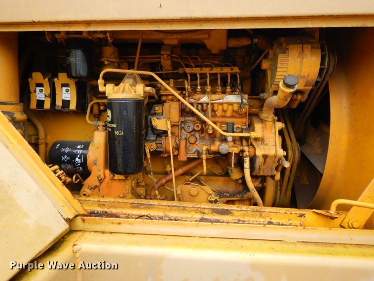 image for item DH3321 1984 John Deere 862  elevating scraper