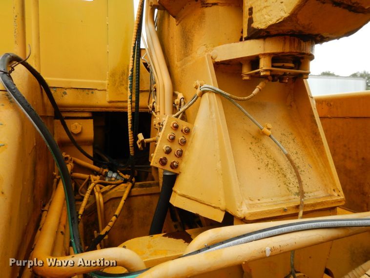 image for item DH3321 1984 John Deere 862  elevating scraper