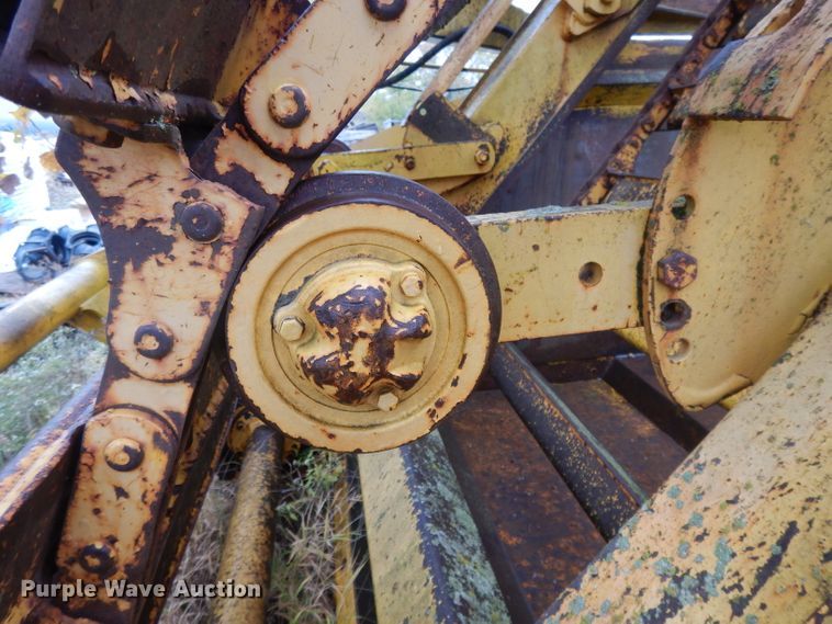 image for item DH3321 1984 John Deere 862  elevating scraper