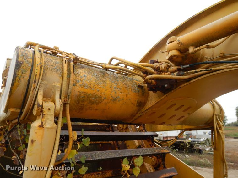 image for item DH3321 1984 John Deere 862  elevating scraper