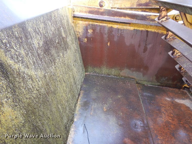 image for item DH3321 1984 John Deere 862  elevating scraper