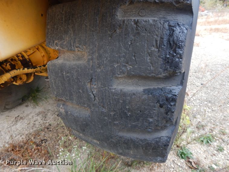 image for item DH3321 1984 John Deere 862  elevating scraper