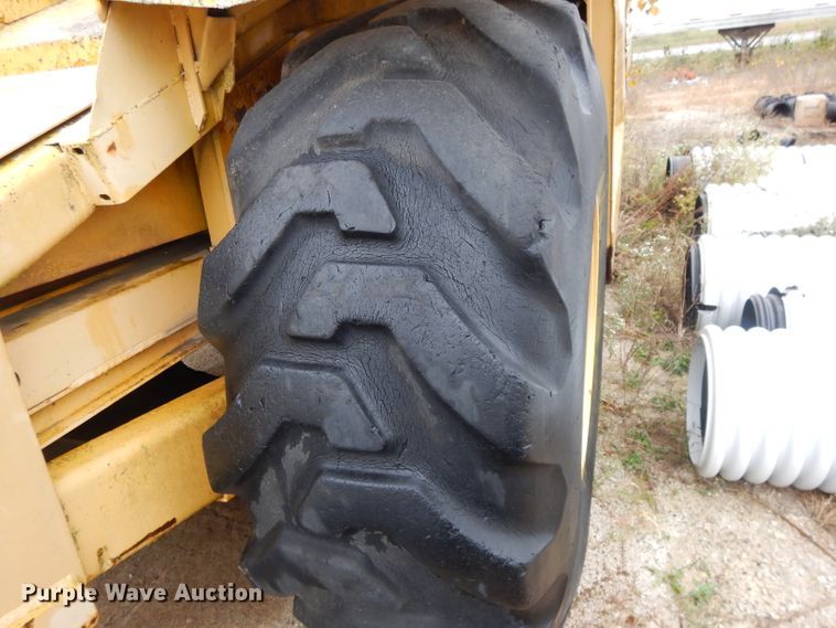 image for item DH3321 1984 John Deere 862  elevating scraper