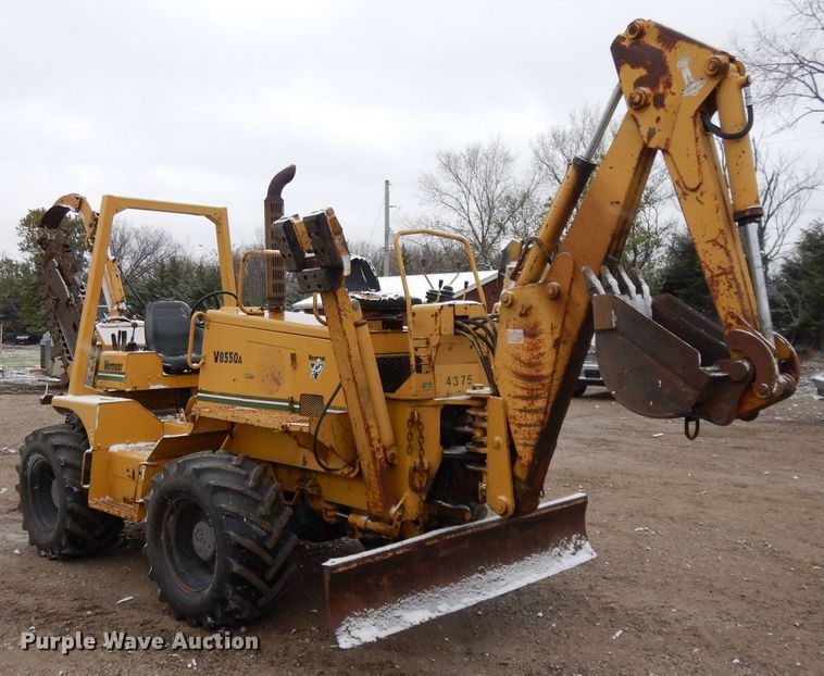 image for item DH3335 1999 Vermeer V8550A  trencher