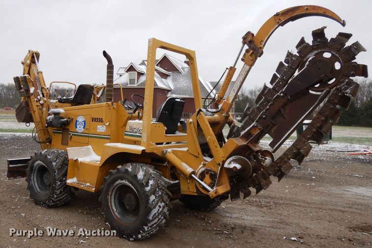 image for item DH3335 1999 Vermeer V8550A  trencher