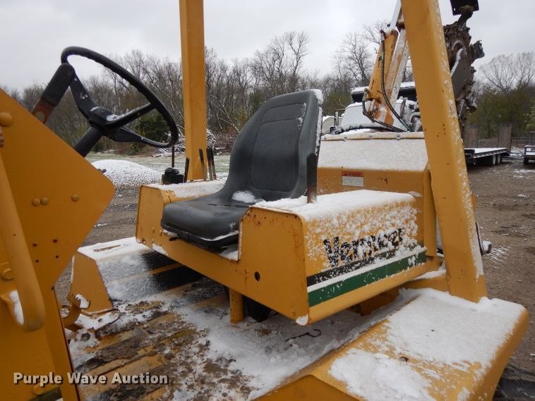 image for item DH3335 1999 Vermeer V8550A  trencher