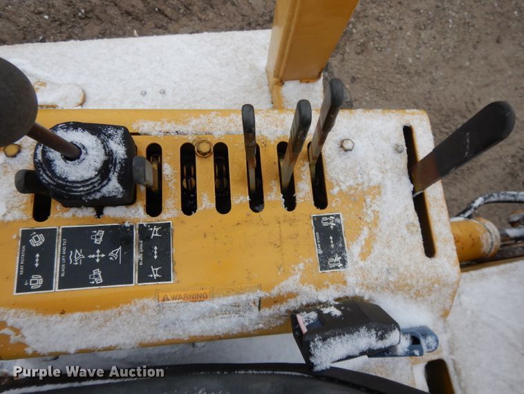 image for item DH3335 1999 Vermeer V8550A  trencher