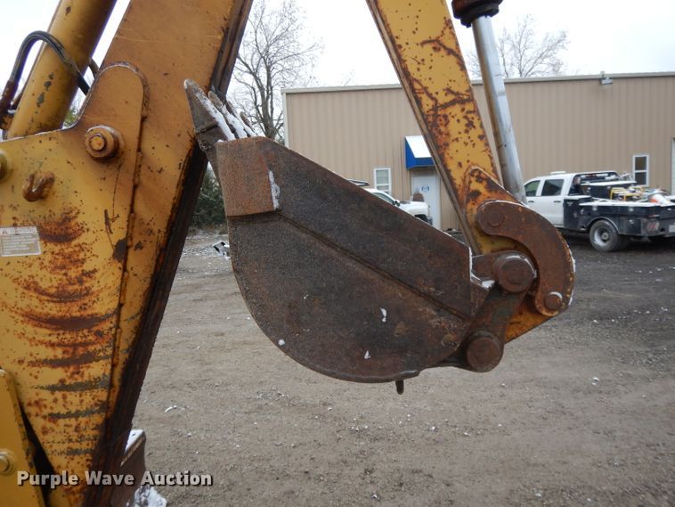 image for item DH3335 1999 Vermeer V8550A  trencher