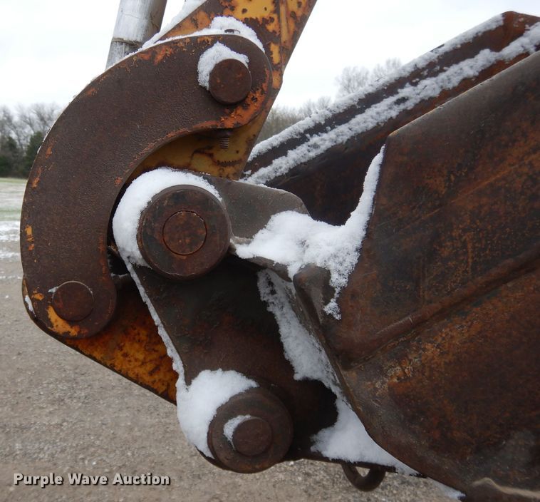 image for item DH3335 1999 Vermeer V8550A  trencher