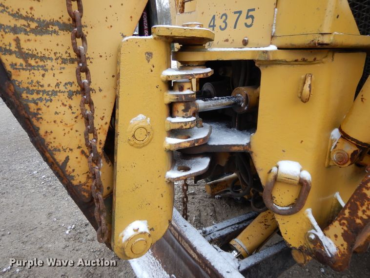 image for item DH3335 1999 Vermeer V8550A  trencher