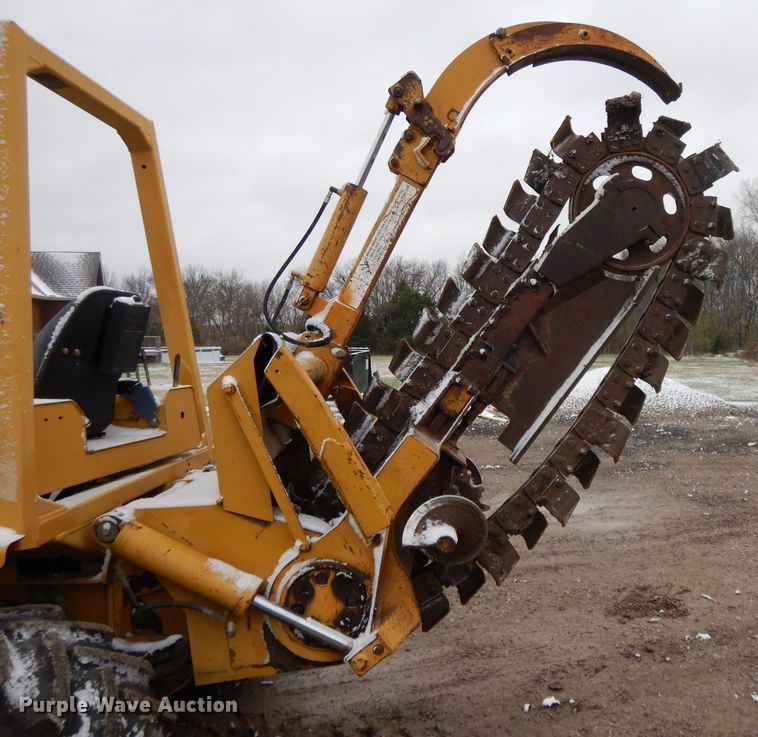 image for item DH3335 1999 Vermeer V8550A  trencher