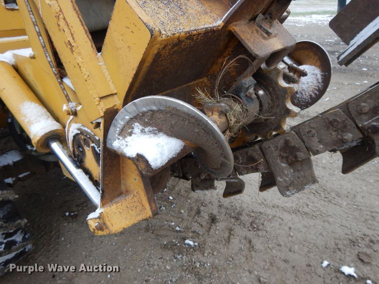 image for item DH3335 1999 Vermeer V8550A  trencher