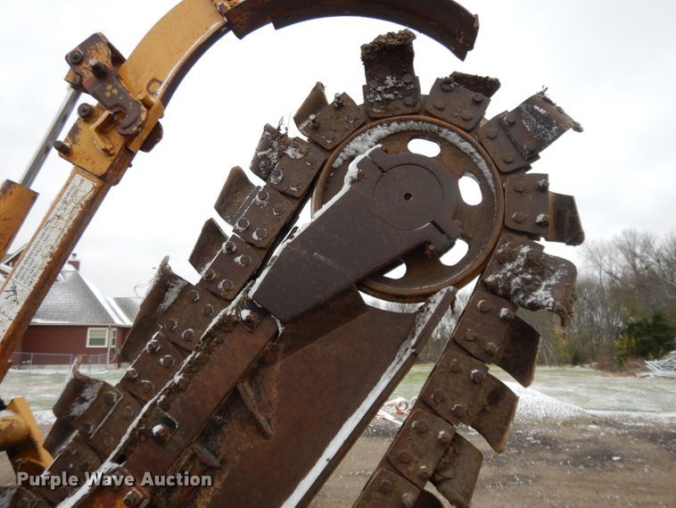 image for item DH3335 1999 Vermeer V8550A  trencher