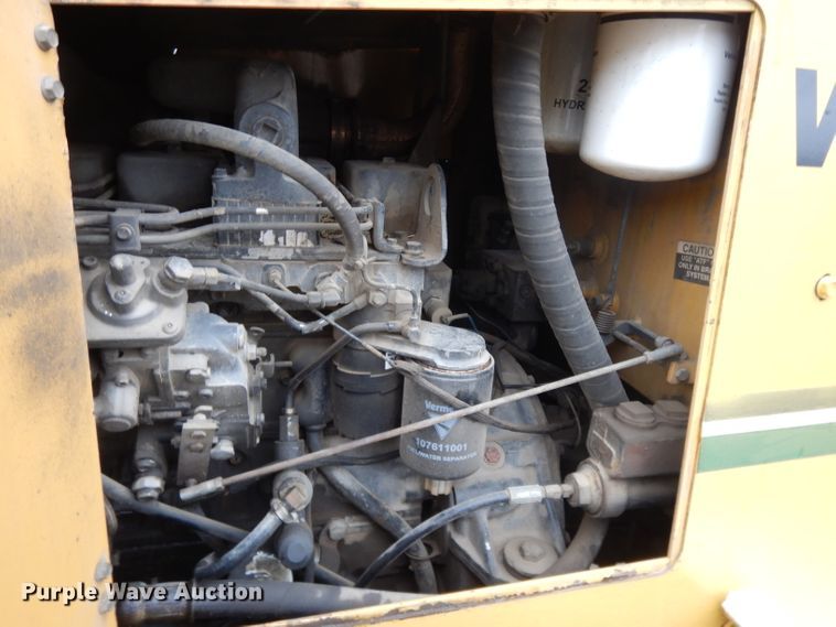 image for item DH3335 1999 Vermeer V8550A  trencher