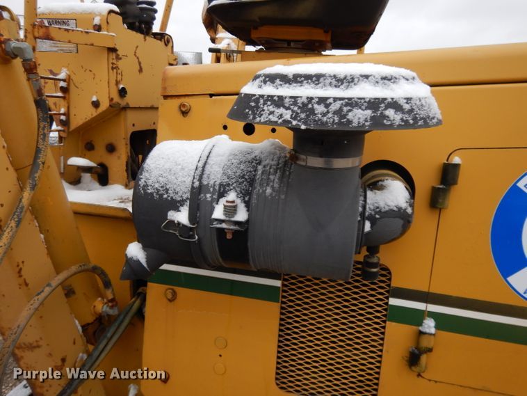 image for item DH3335 1999 Vermeer V8550A  trencher