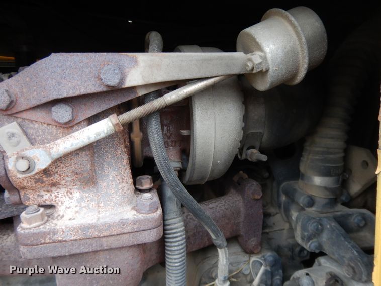 image for item DH3335 1999 Vermeer V8550A  trencher