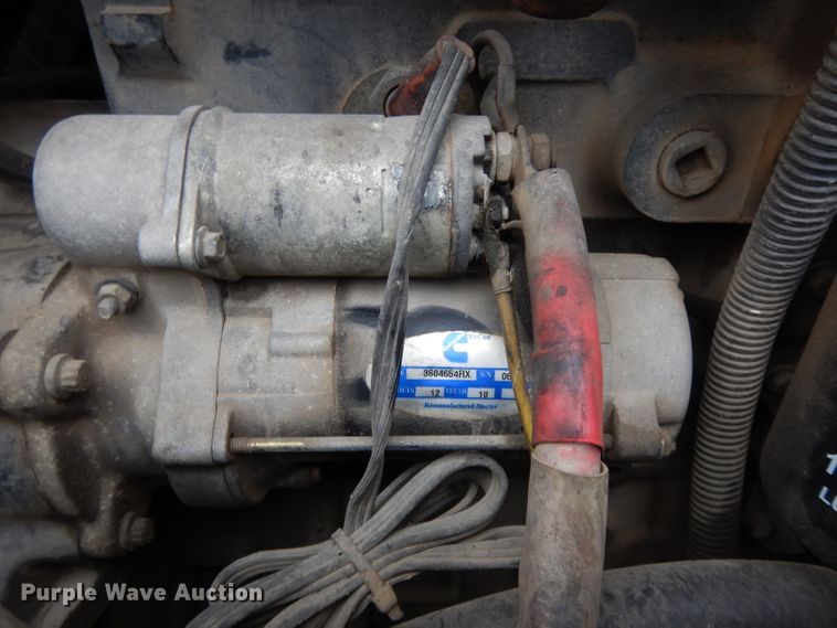 image for item DH3335 1999 Vermeer V8550A  trencher