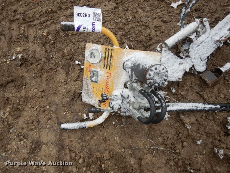 image for item DH3336 Flowmaster skid steer valve turner