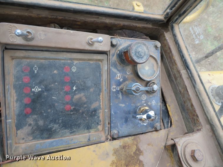 image for item DH3982 1988 Caterpillar 973  track loader