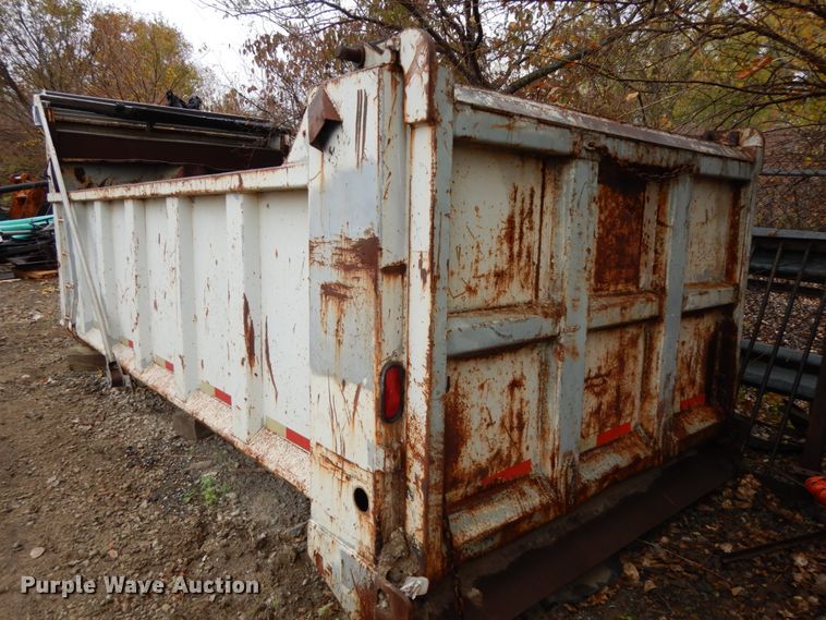 image for item DH6727 1999 dump bed