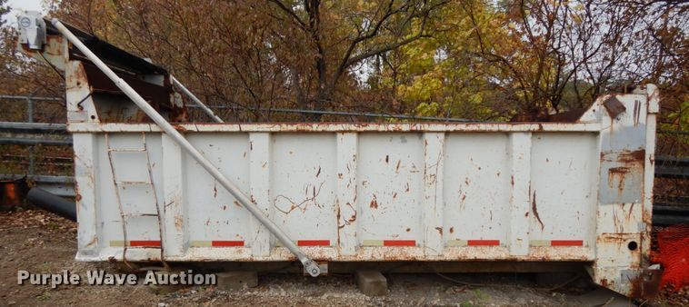 image for item DH6727 1999 dump bed