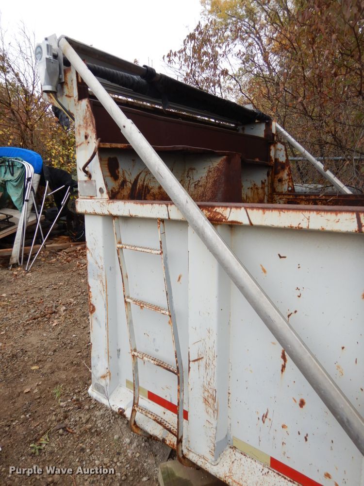 image for item DH6727 1999 dump bed