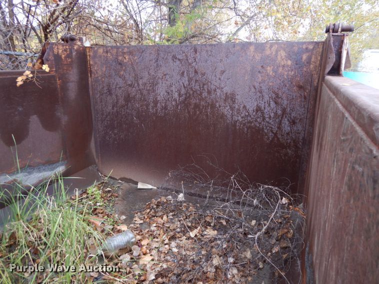 image for item DH6727 1999 dump bed