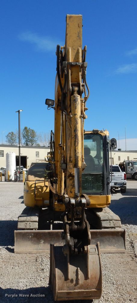 image for item DH7015 2008 Komatsu PC88MR-8  mini excavator
