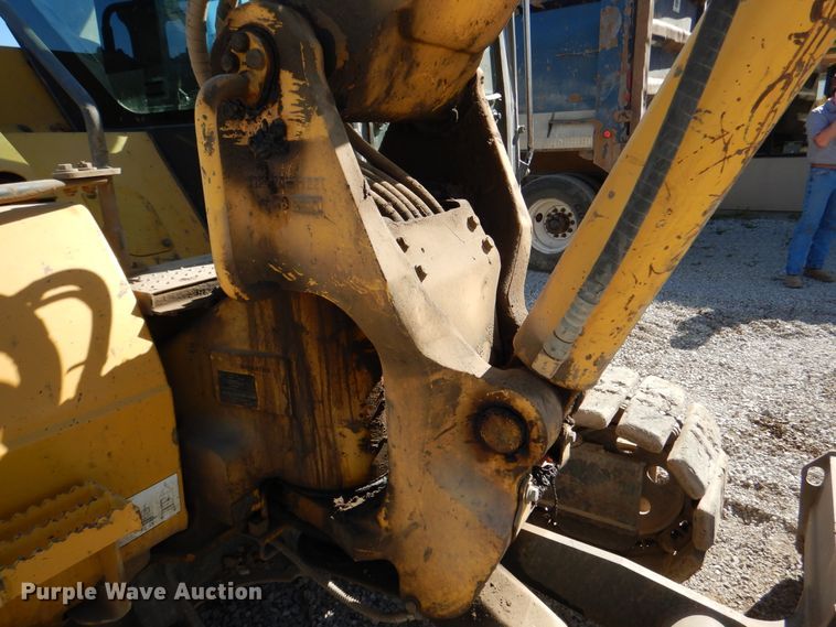 image for item DH7015 2008 Komatsu PC88MR-8  mini excavator