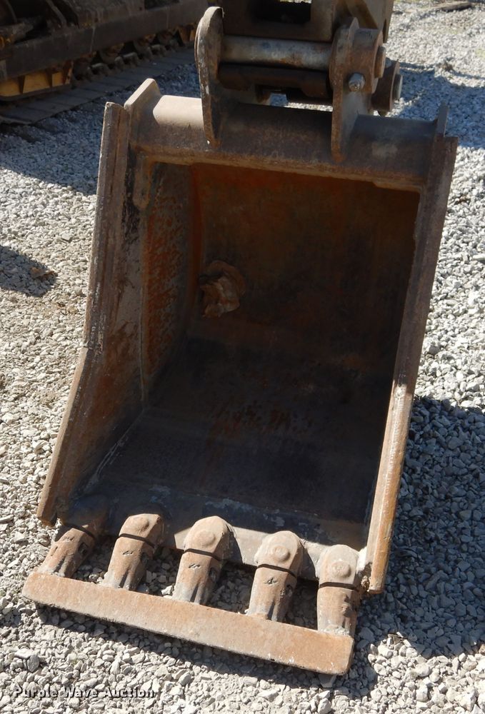 image for item DH7015 2008 Komatsu PC88MR-8  mini excavator