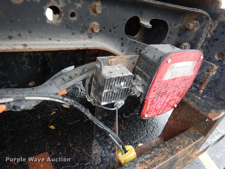 image for item DH7016 1997 International 4700  dump truck