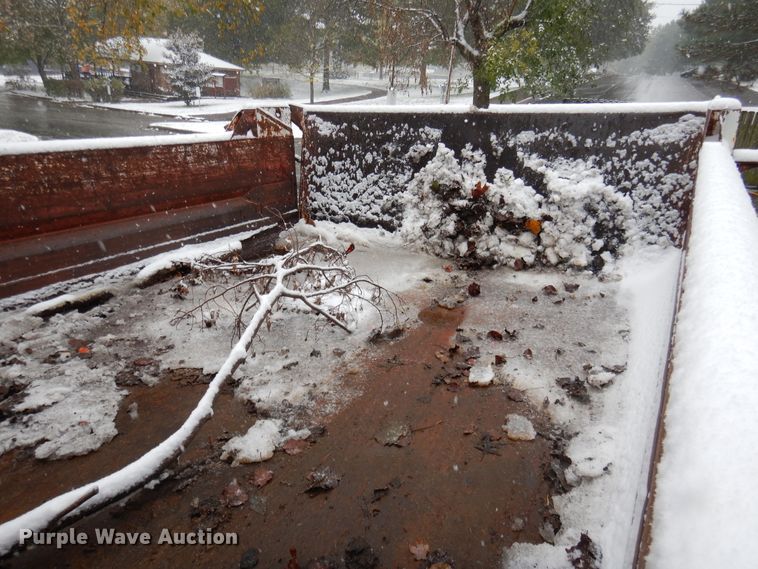 image for item DH7016 1997 International 4700  dump truck