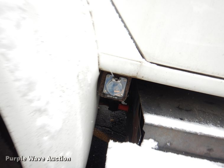 image for item DH7016 1997 International 4700  dump truck